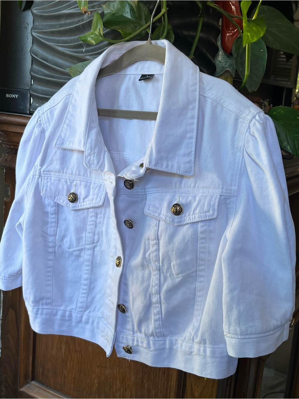 SHEIN White Cropped Denim Jacket with Decorative Buttons half sleeve size S